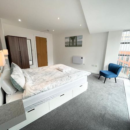 The Works-Fresh 2Bed In Centre, Opposite Arndale. Apartment Manchester Bagian luar foto