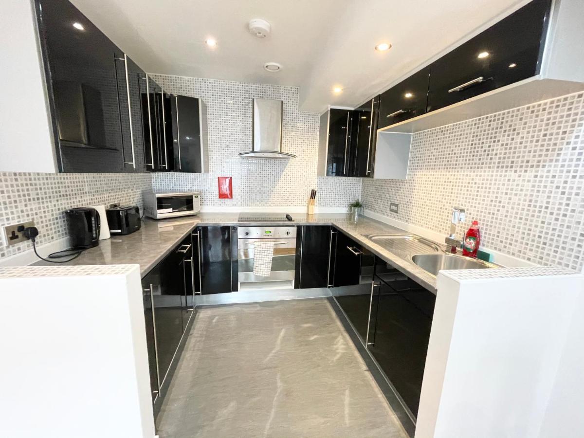 The Works-Fresh 2Bed In Centre, Opposite Arndale. Apartment Manchester Bagian luar foto