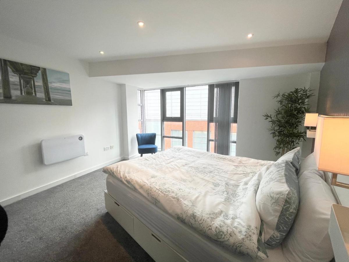The Works-Fresh 2Bed In Centre, Opposite Arndale. Apartment Manchester Bagian luar foto