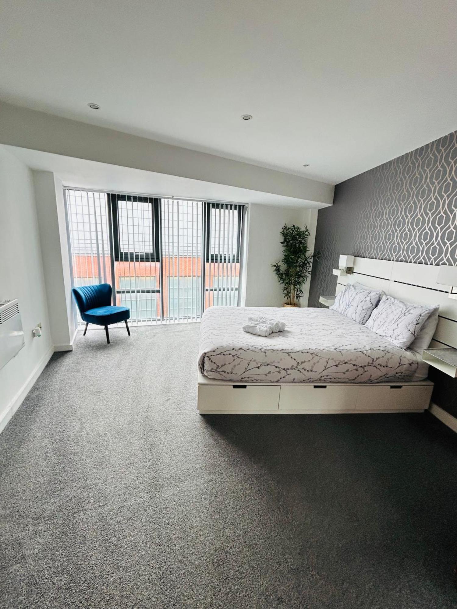 The Works-Fresh 2Bed In Centre, Opposite Arndale. Apartment Manchester Bagian luar foto